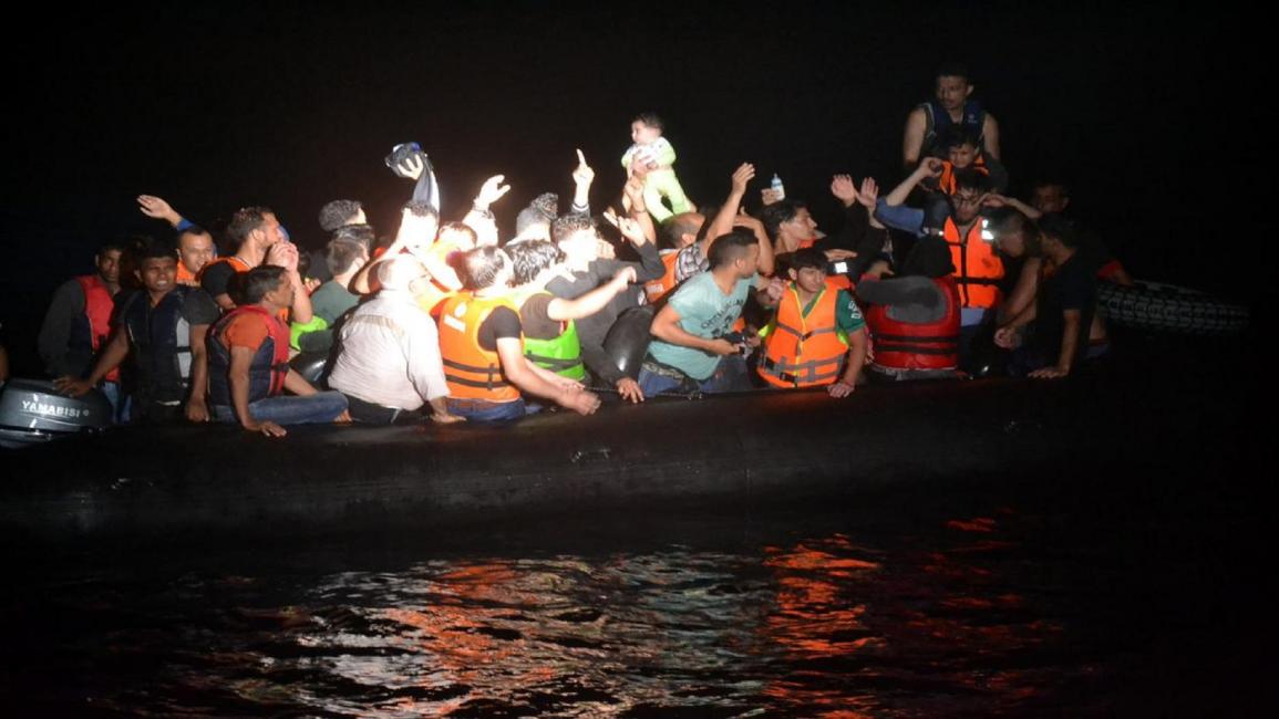 تركيا تنقذ مهاجرين في بحر إيجه (الأناضول)