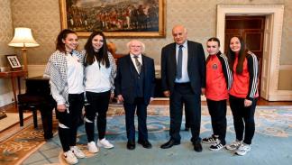 خلال زيارة رئيس أيرلندا في مقرّ الرئاسة بدبلن يوم 14 مايو 2024 (الاتحاد الفلسطيني لكرة القدم)