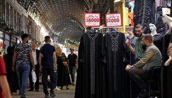 أسواق دمشق/سورية/الملابس (فرانس برس)