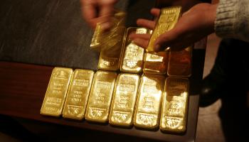 تجارة السبائك الذهبية تزدهر خلال العام الجاري  بسبب الظروف السياسية (getty)