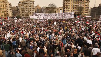 ميدان التحرير قبل تنحي مبارك (بيتر ماكديارميد/Getty)