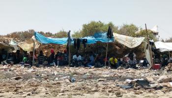 مهاجرون مبعدون من صفاقس إلى الحدود التونسية الليبية 1 (أسوشييتد برس)