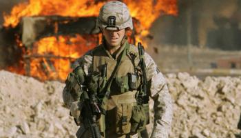 جندي أميركي ف يالفلوجة 2004