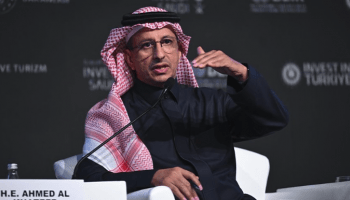 وزير السياحة السعودي أحمد الخطيب (الأناضول)
