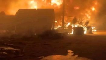 حريق ضخم بمخازن للشركة العامة للكهرباء بمحيط طرابلس (إكس)