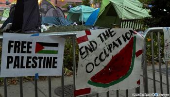 احتجاجات طلابية في جامعة جورج واشنطن تضامنا مع غزة (محمد البديوي/العربي الجديد)