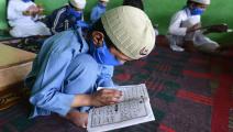 أطفال وقراءة قرآن وسط كورونا في الهند - مجتمع