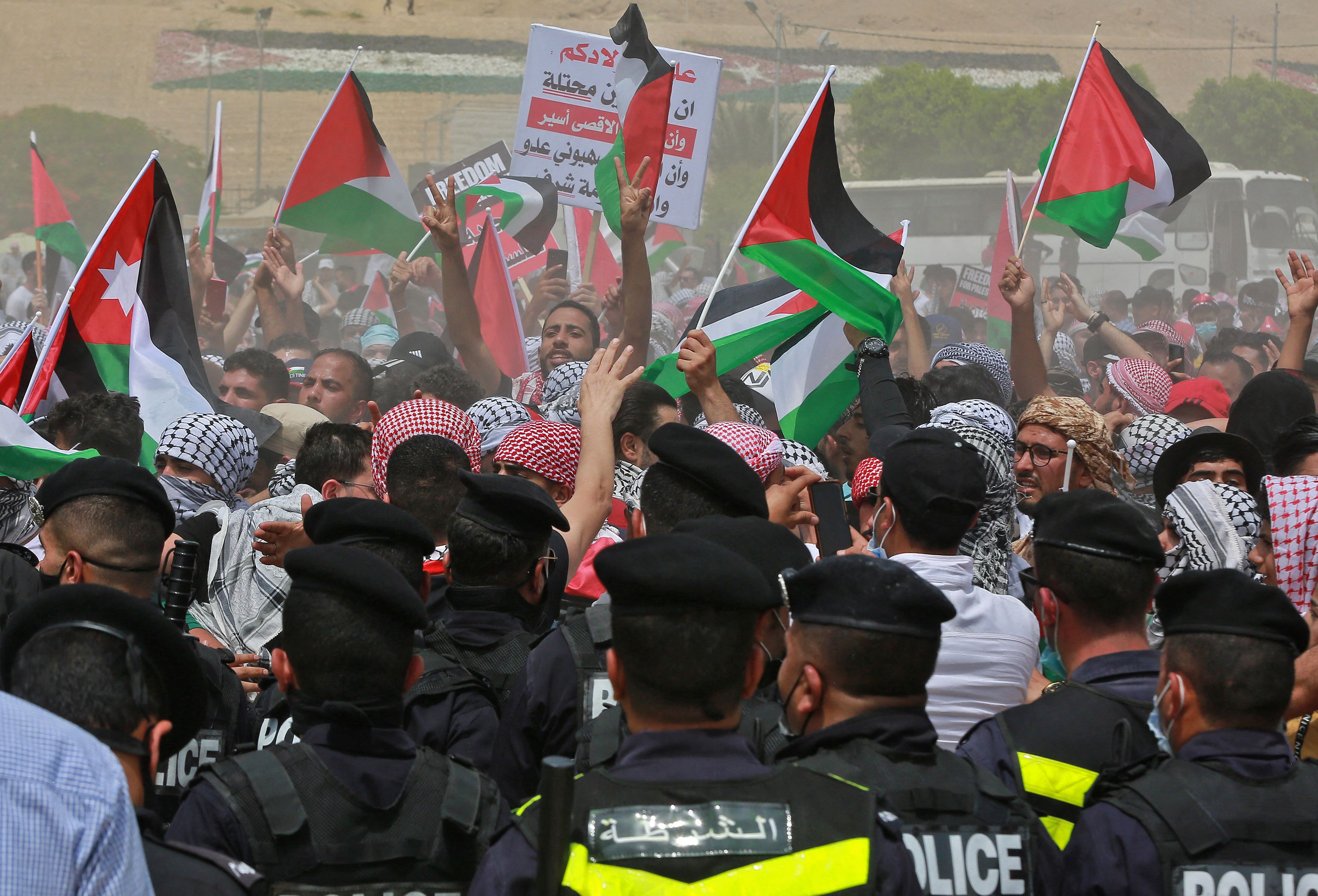 تظاهرات في الأردن رفضاً لاتفاق &quot;الماء مقابل الكهرباء&quot; مع الاحتلال