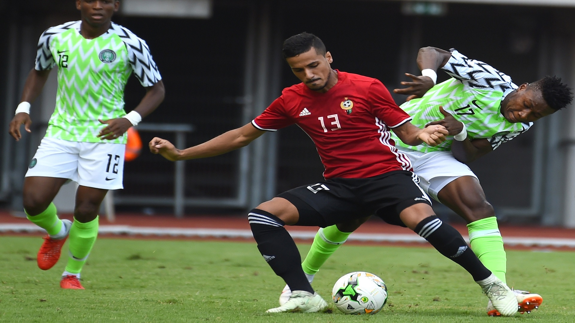 نجم كرة القدم الليبية يوجه انتقادات لاذعة لمسؤولي الكرة في بلاده