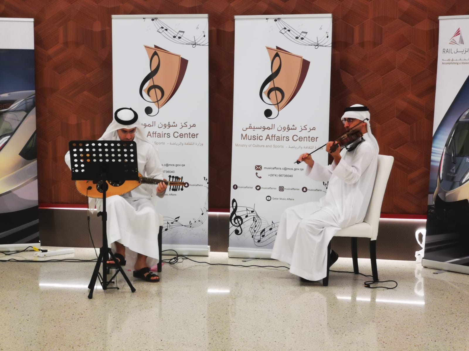 رواج صناعة الأعواد في قطر بدعم من مركز الموسيقى
