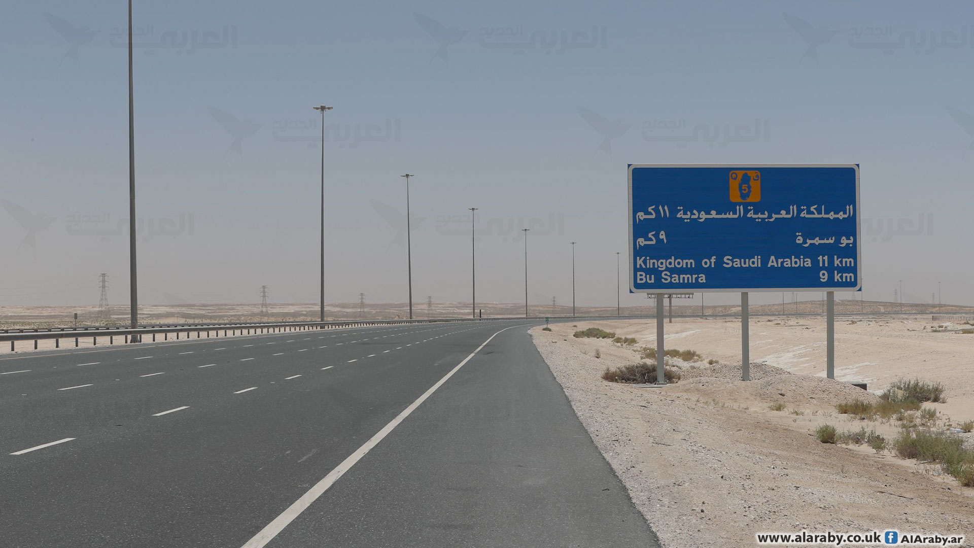 قطريون وسعوديون بانتظار عبور المسافر الأول من منفذي أبو سمرة وسلوى