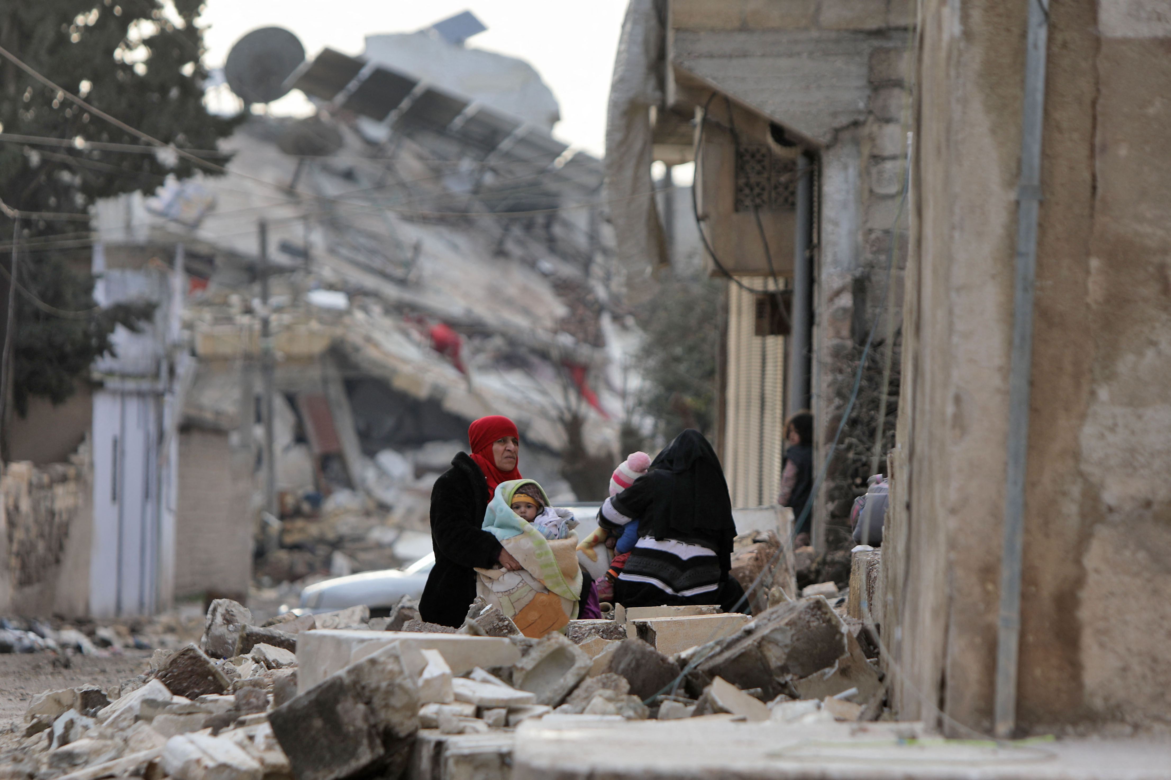 Землетрясение в сирии сколько. Сирия женщины. Сирия до войны. Землетрясение в Сирии.