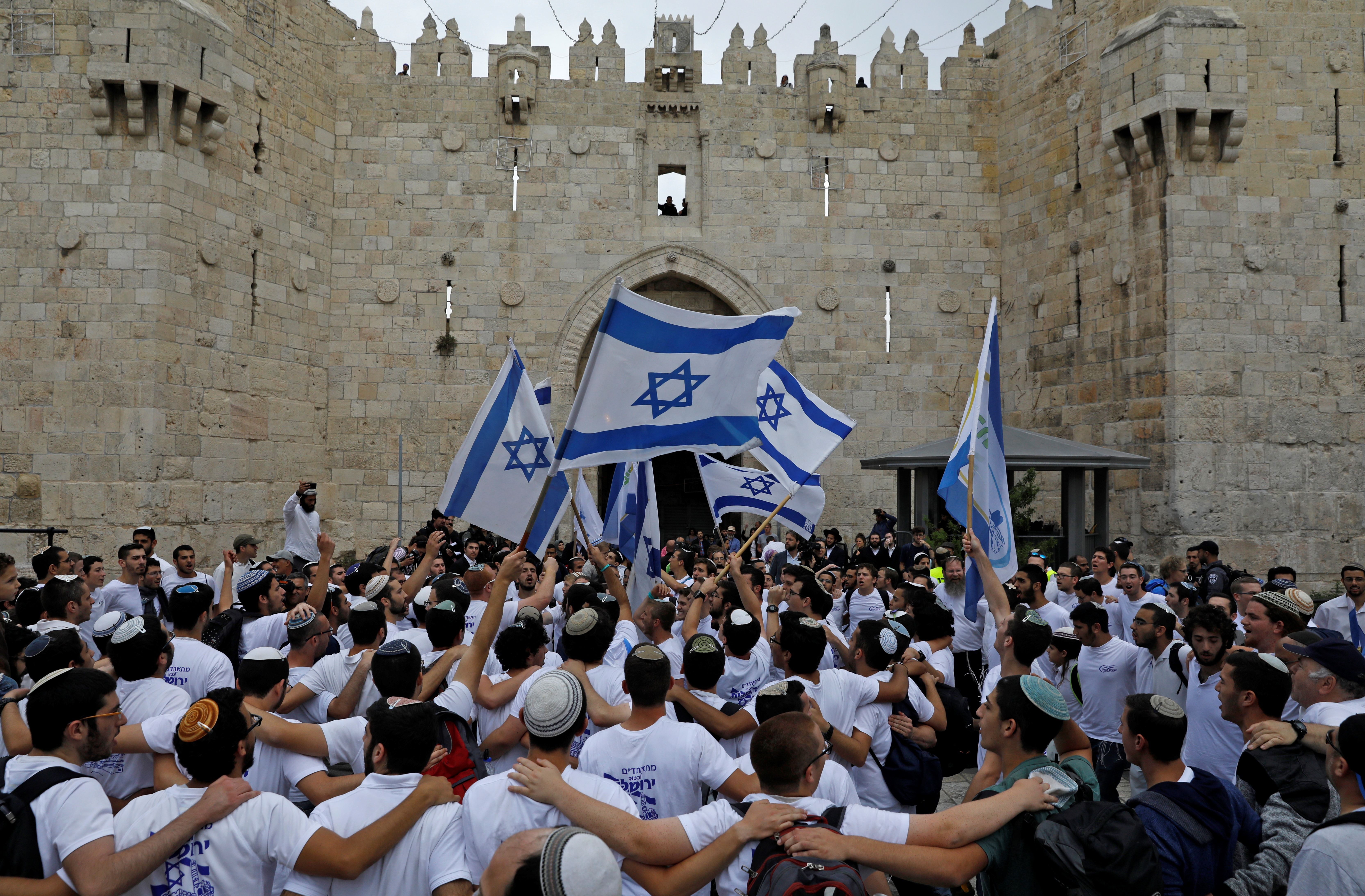 Граждане рф в израиле. Иудаизм в Израиле. Иерусалим флаг Израиля. День Иерусалима (Йом-Йерушалаим).