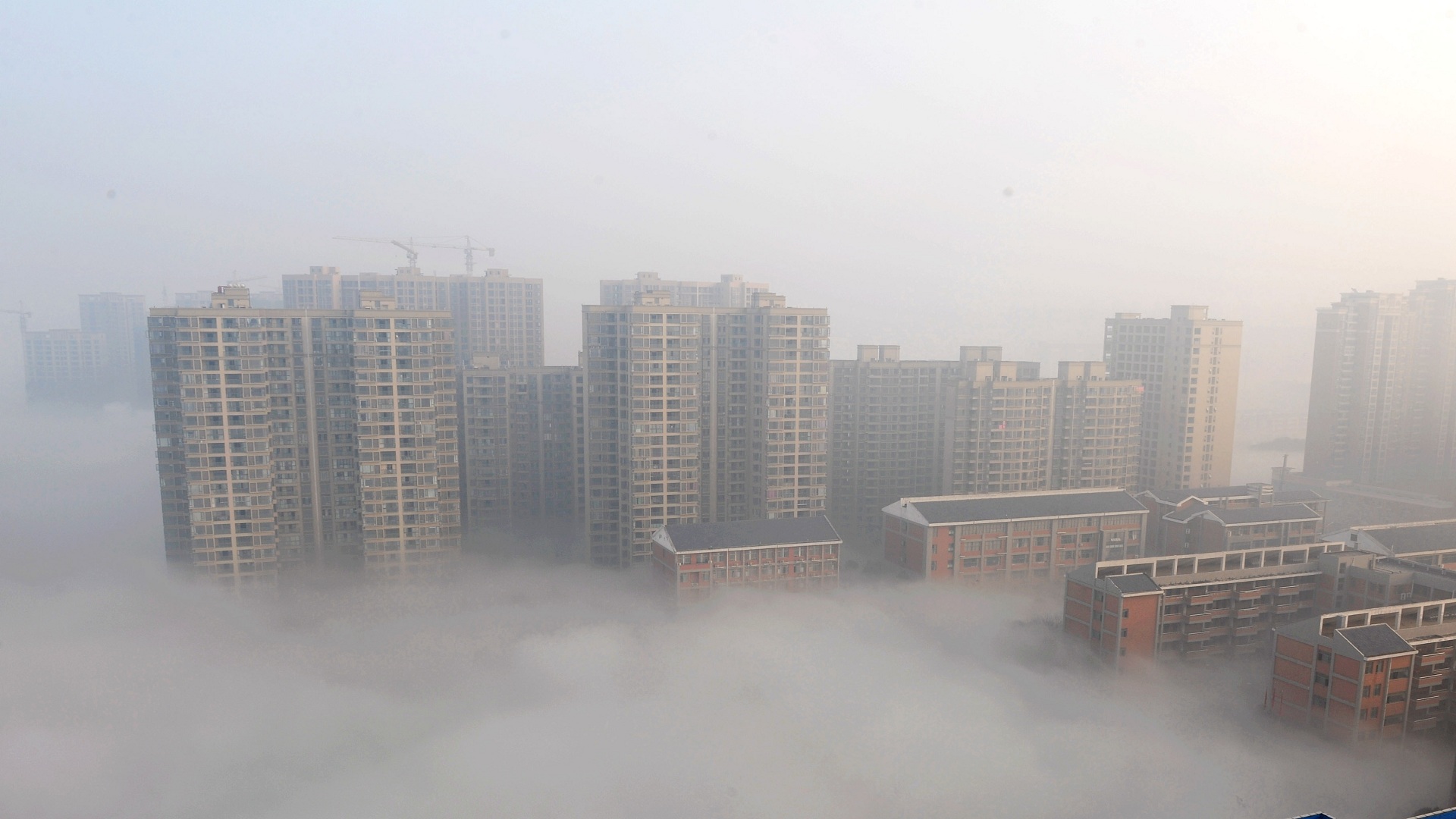 Основные экологические проблемы китая. Смог в Пекине. Загрязнение воздуха в Китае. Загрязнение окружающей среды в Китае. Загрязнение атмосферы в Китае.