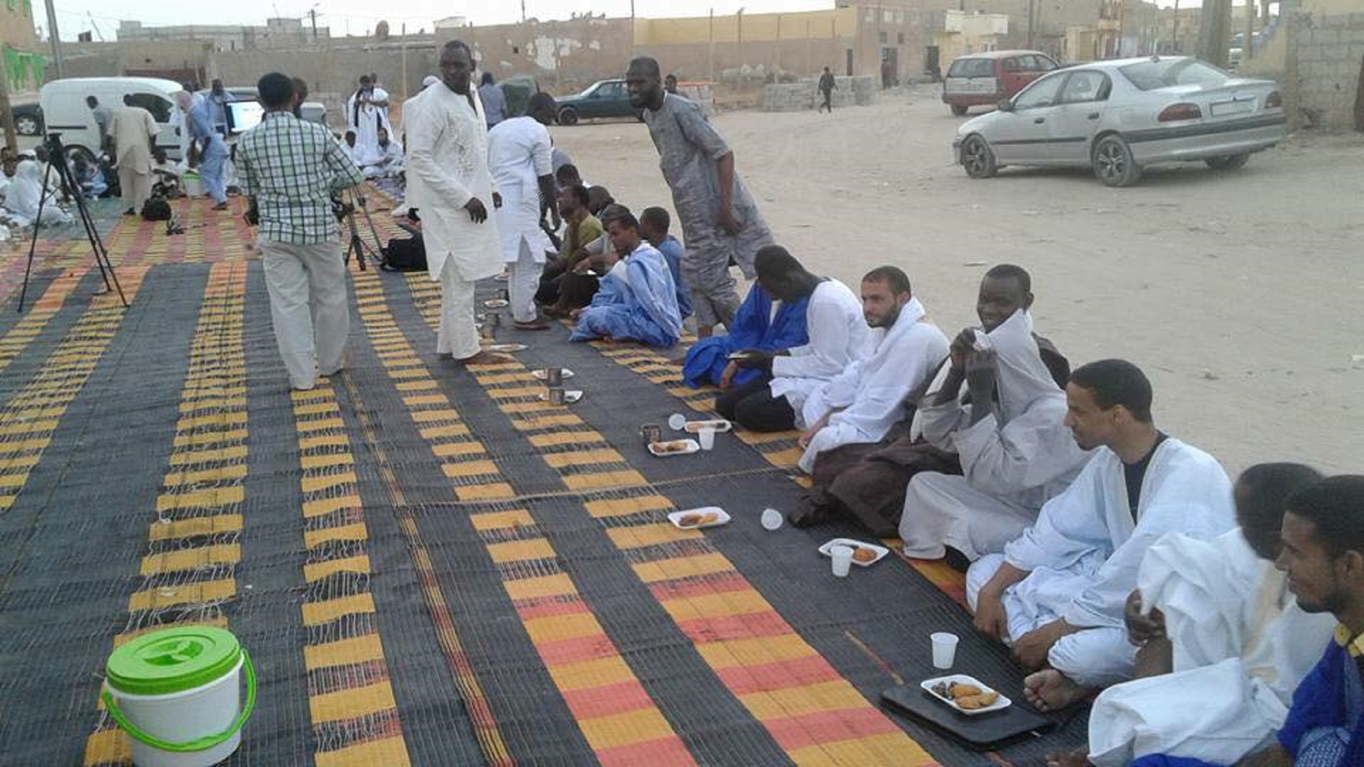 العمل التطوعي موضة شبابية في رمضان بموريتانيا