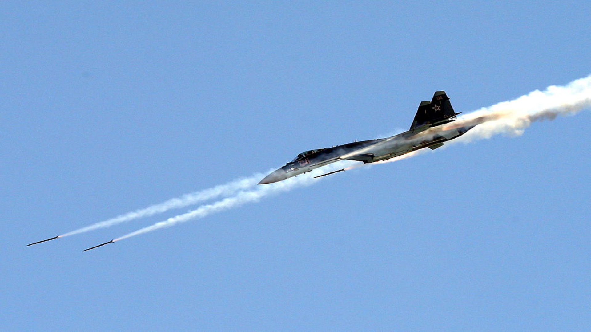 Звук удара по воздуху. Ракета AGM-88 была запущена истребителем миг-29. Истребитель Су-35. Су 27 пуск ракет. Су-35 с ракетами воздух-воздух.