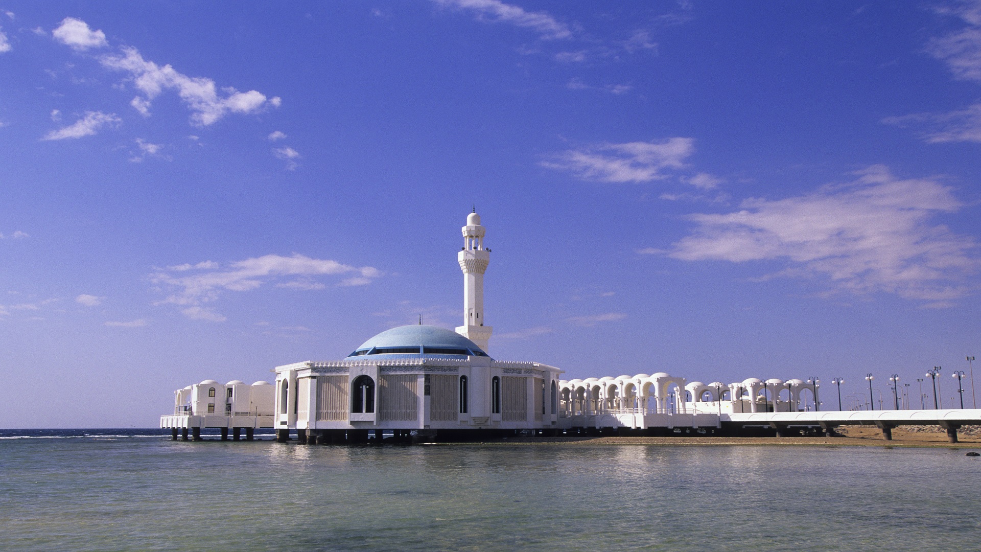 عقوبات لزوّار مسجد الرحمة في جدة