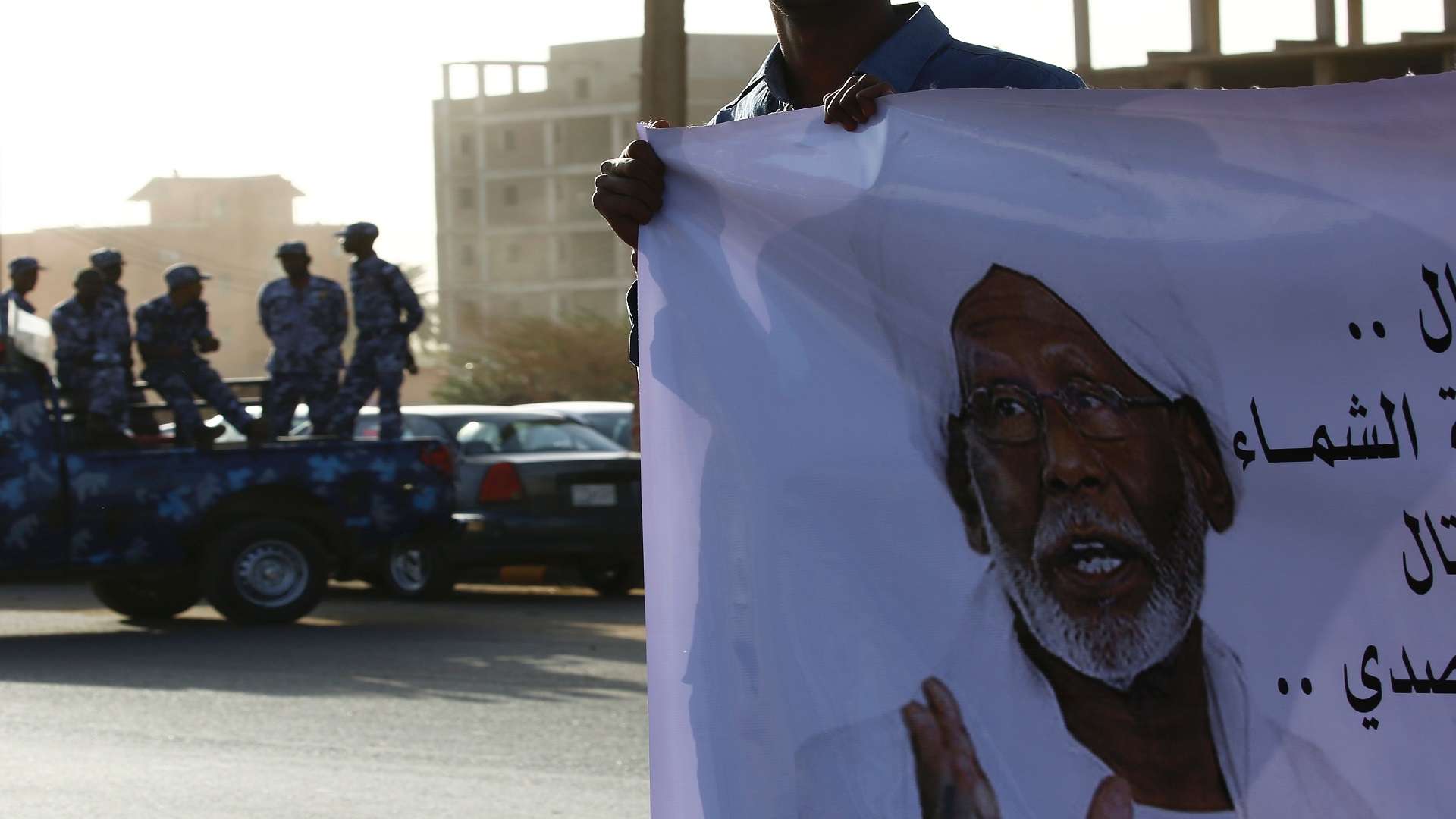 الحاج رئيسا لـ الشعبي السوداني خلفا للترابي لسنا طلاب سلطة