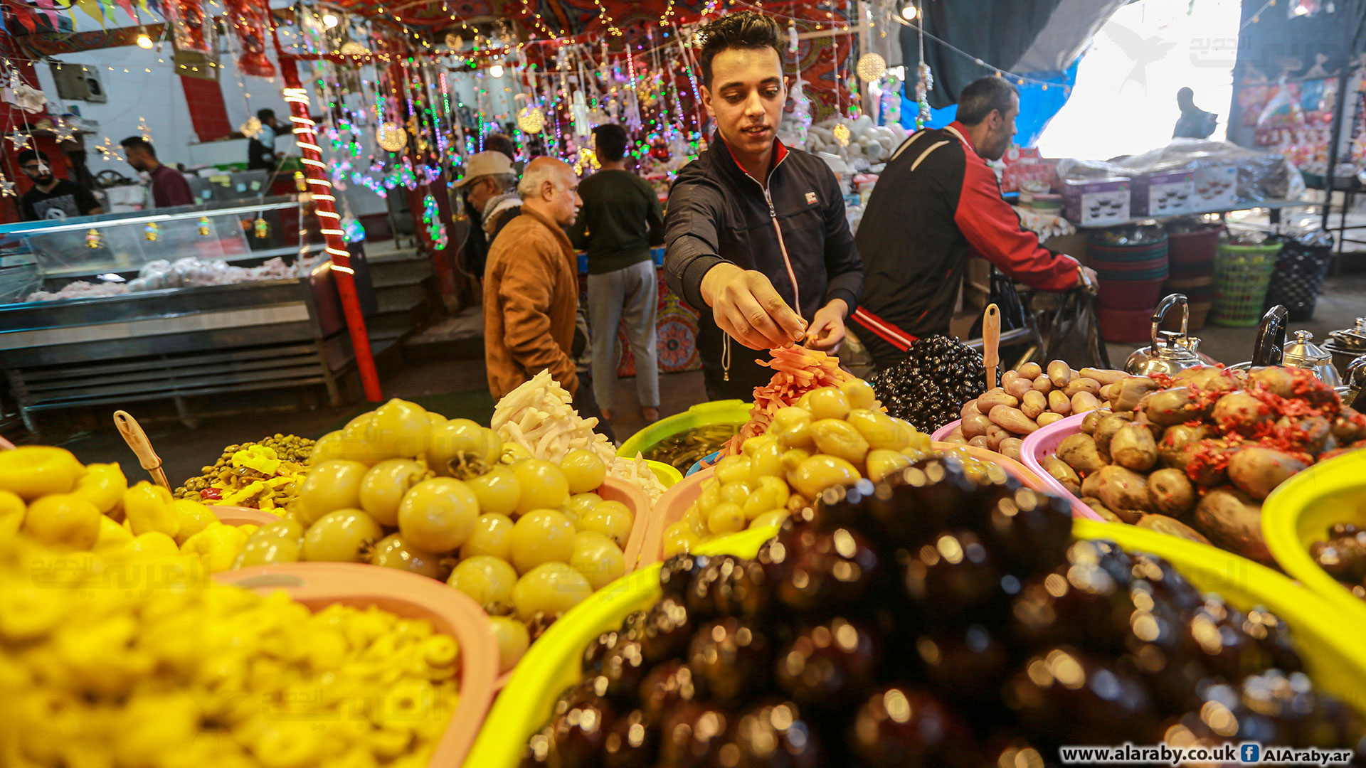 كورونا يحرم أسواق غزة من بهجة رمضان