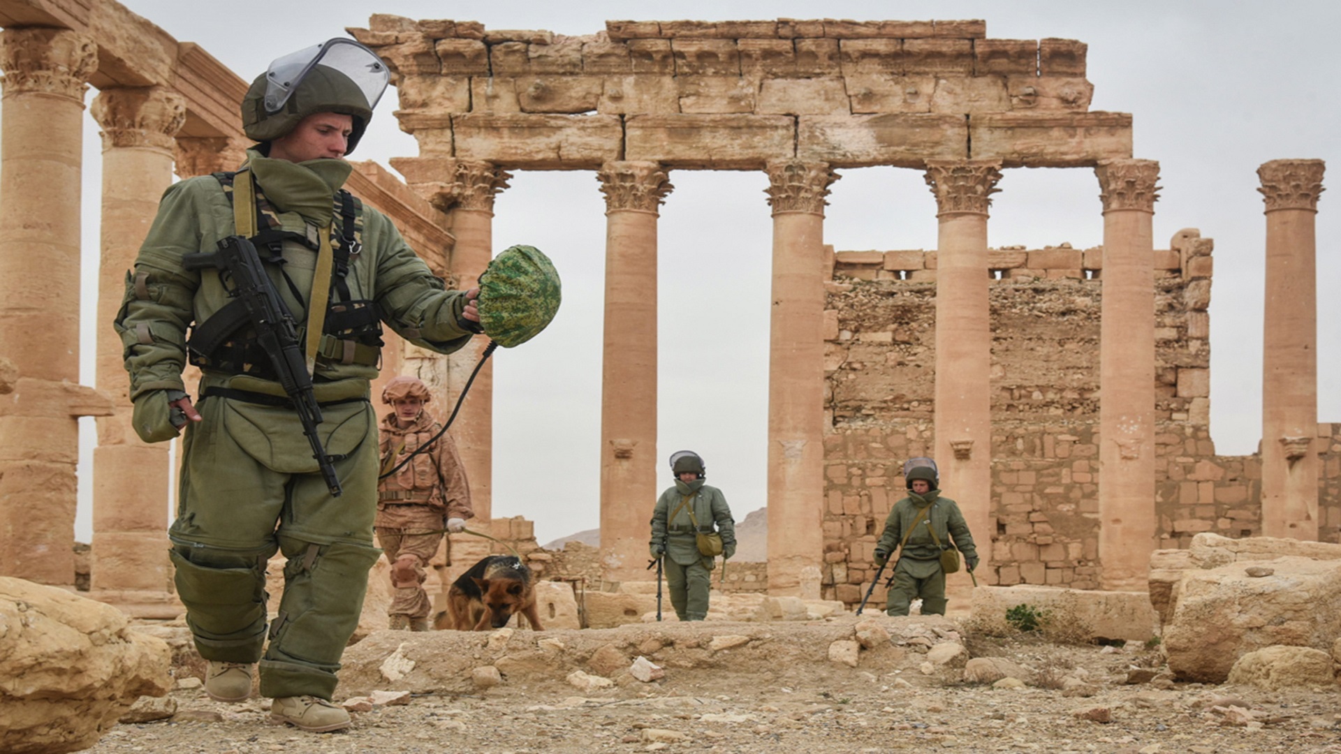 Союзные силы в сирии. Российские войска в Сирии Пальмира. Российские саперы в Пальмире. Сирия Пальмира Пальмира. Военная операция в Сирии РФ Пальмира.
