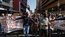 احتجاجات على أزمة الكهرباء في جنوب أفريقيا (فرانس برس)