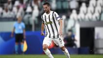 ALLIANZ STADIUM, TURIN, ITALY - 2020/08/07: Miralem Pjanic of Juventus FC in action during the UEFA Champions League round of 16 second leg football match between Juventus FC and Olympique Lyonnais. Juventus FC won 2-1 over Olympique Lyonnais. (Photo by Nicolò Campo/LightRocket via Getty Images)