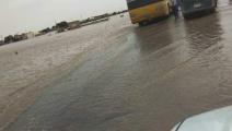 طرق مغمورة بالمياه في مدينة الخرطوم (تويتر)