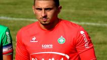 رسمياً...حارس سانت إيتيان ينتقل إلى الدوري الجزائري