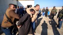 اعتقال عراقي في البصرة- فرانس برس