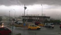 نصف ساعة من الأمطار الغزيرة تغرق شوارع العاصمة التونسية (فيسبوك)