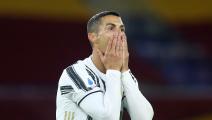 ROM, ITALY - SEPTEMBER 27: (BILD ZEITUNG OUT) Cristiano Ronaldo of Juventus looks dejected during the Serie A match between AS Roma and Juventus at Olimpico on September 27, 2020 in Rom, Italy. (Photo by Matteo Ciambelli/DeFodi Images via Getty Images)