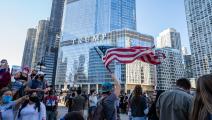 احتفالات بفوز بايدن أمام برج ترامب في شيكاغو 
