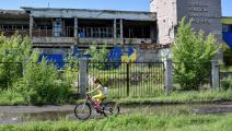 النزاع الأوكراني - الروسي دمرّ بلدة مارينكا (أندريه أدريانكو/ Getty)