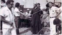 عبد العزيز فهمي ويوسف شاهين أثناء تصوير "عودة الابن الضال" عام 1976 (فيسبوك)
