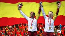 TOKYO, JAPAN - AUGUST 28: Gold medalists Susana Rodriguez and guide Sara Loehr of Team Spain react on day 4 of the Tokyo 2020 Paralympic Games at Odaiba Marine Park on August 28, 2021 in Tokyo, Japan. (Photo by Lintao Zhang/Getty Images)