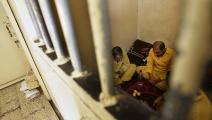 يعاني نزلاء سجون عراقية من التجويع 