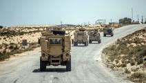دبابات للجيش المصري تتجه إلى شمال سيناء (خالد دسوقي/ فرانس برس)