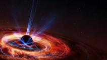 الثقب الأسود والثنائي النجمي (توبياس رويتش/ Getty)