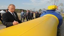 بوتين يوقع على خط أنابيب غاز في منطقة سخالين شرقي روسيا /Getty