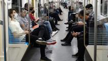 إيرانيون في مترو وسط انحسار أزمة كورونا في إيران (عطا كناره/ فرانس برس)