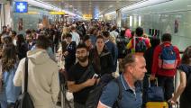 صفوف طويلة في مطار هيثرو  بسبب تأخير  السفريات (getty)