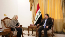 اجتماع السفيرة الأميركية في بغداد مع السوداني (تويتر)