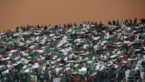 غياب المنتخب الوطني نقل حماسة الجزائريين في المونديال إلى المنتخبات العربية والعالمية (فرانس برس)