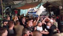 تشييع أحد ضحايا غرق المركب في مدينة طرابلس اللبنانية (فتحي المصري/فرانس برس)