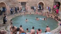 الحمامات المعدنية مورد مهم للسياحة في الجزائر (العربي الجديد)