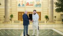 صورة نشرها قديروف تجمعه مع رئيس "فاغنر" (حسابه عبر تليغرام)
