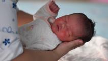 طفل حديث الولادة (شلدون كوبر/ Getty)