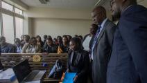 محامو المشرفين في كينيا خلال جلسة استماع تمهيدية (توني كارومبا/فرانس برس)