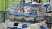 مولود جديد في أحد مستشفيات تونس (فتحي بلعيد/ فرانس برس)