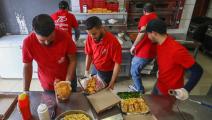 المطاعم متهمة في غالبية حالات التسمم الغذائي (محمود تركية/فرانس برس)